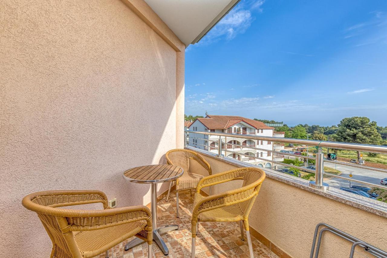 Sunrise Apartments Rovinj Exterior photo