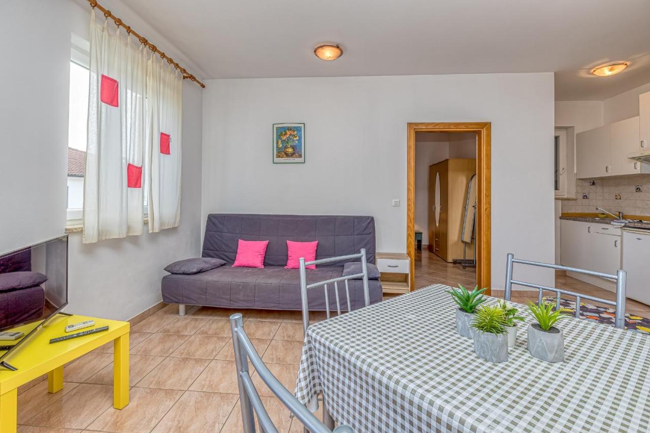 Sunrise Apartments Rovinj Exterior photo
