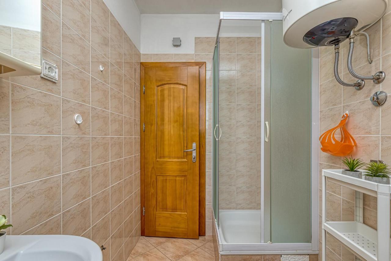 Sunrise Apartments Rovinj Exterior photo