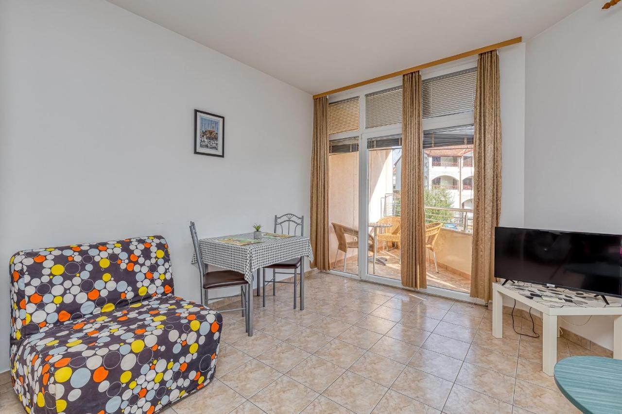 Sunrise Apartments Rovinj Exterior photo
