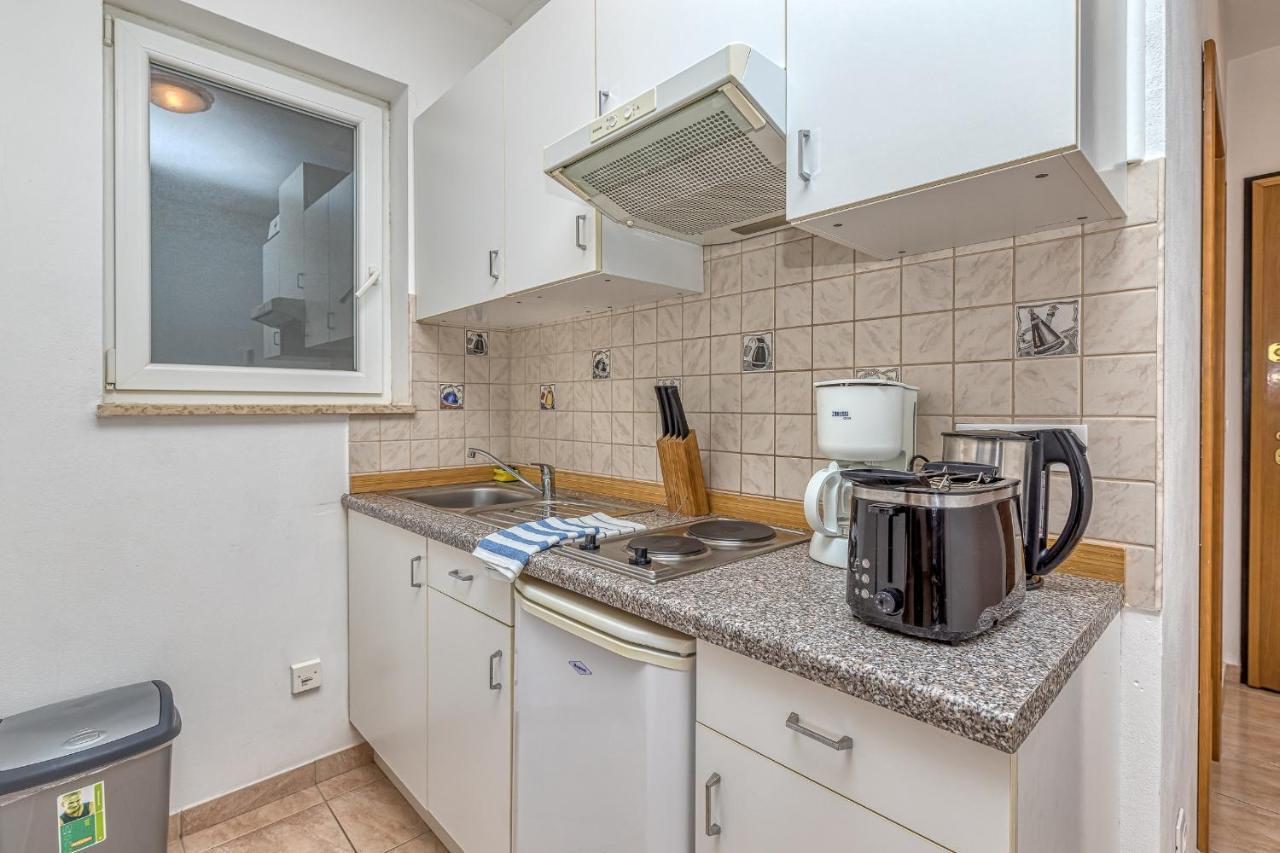Sunrise Apartments Rovinj Exterior photo